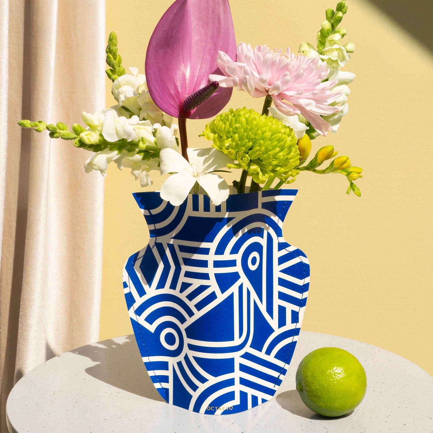 Mini Paper Vase Greco by OCTAEVO