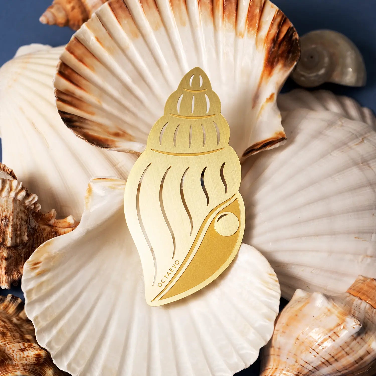 Octaevo Bookmark - Pearl Shell